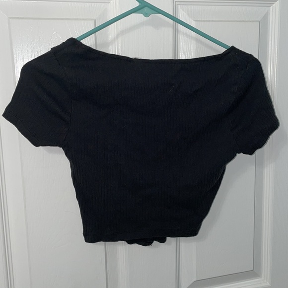 Pacsun Black Cropped Top. Size S! - Picture 2 of 3